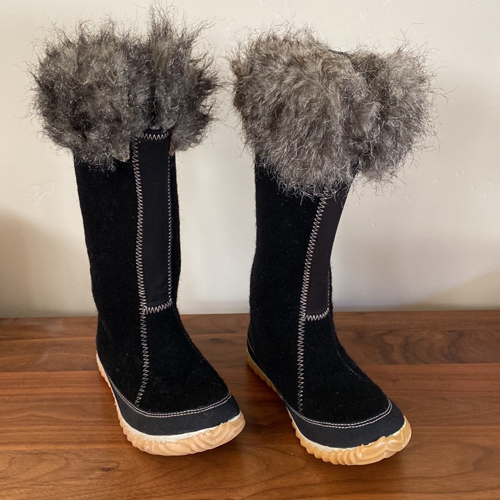 Sorel Cozy Cate boots